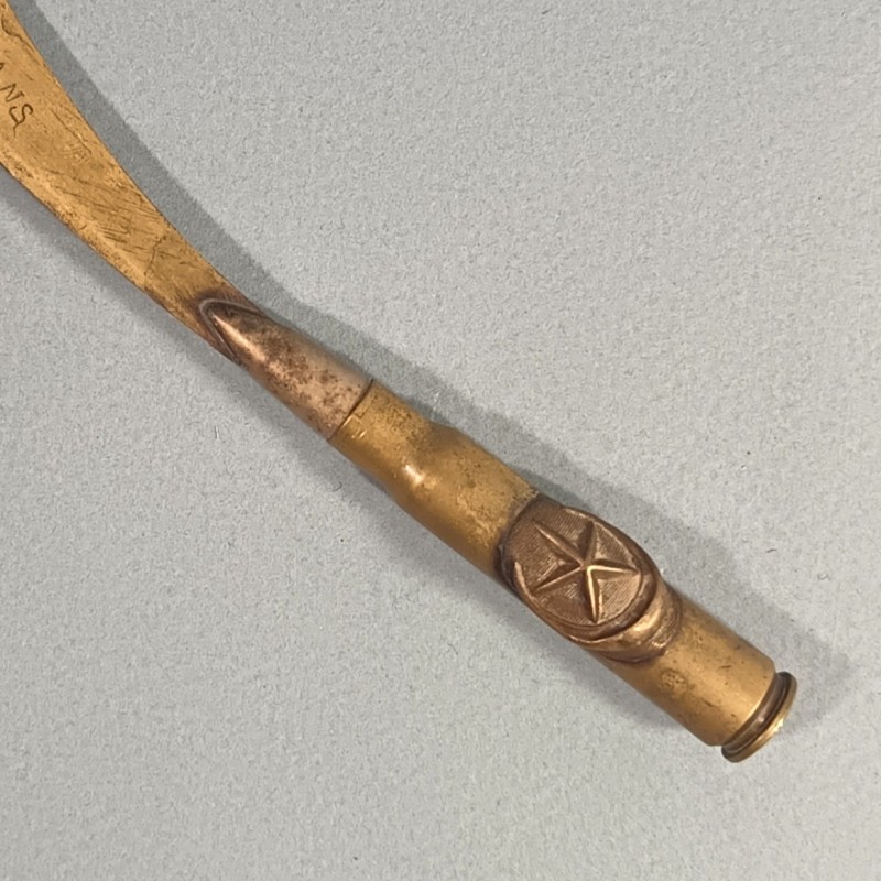 ARTISANAT DE TRANCHEE COUPE PAPIER SOUVENIR DES BALKANS 1918 ET UN BOUTONS DES TROUPES COLONIALES